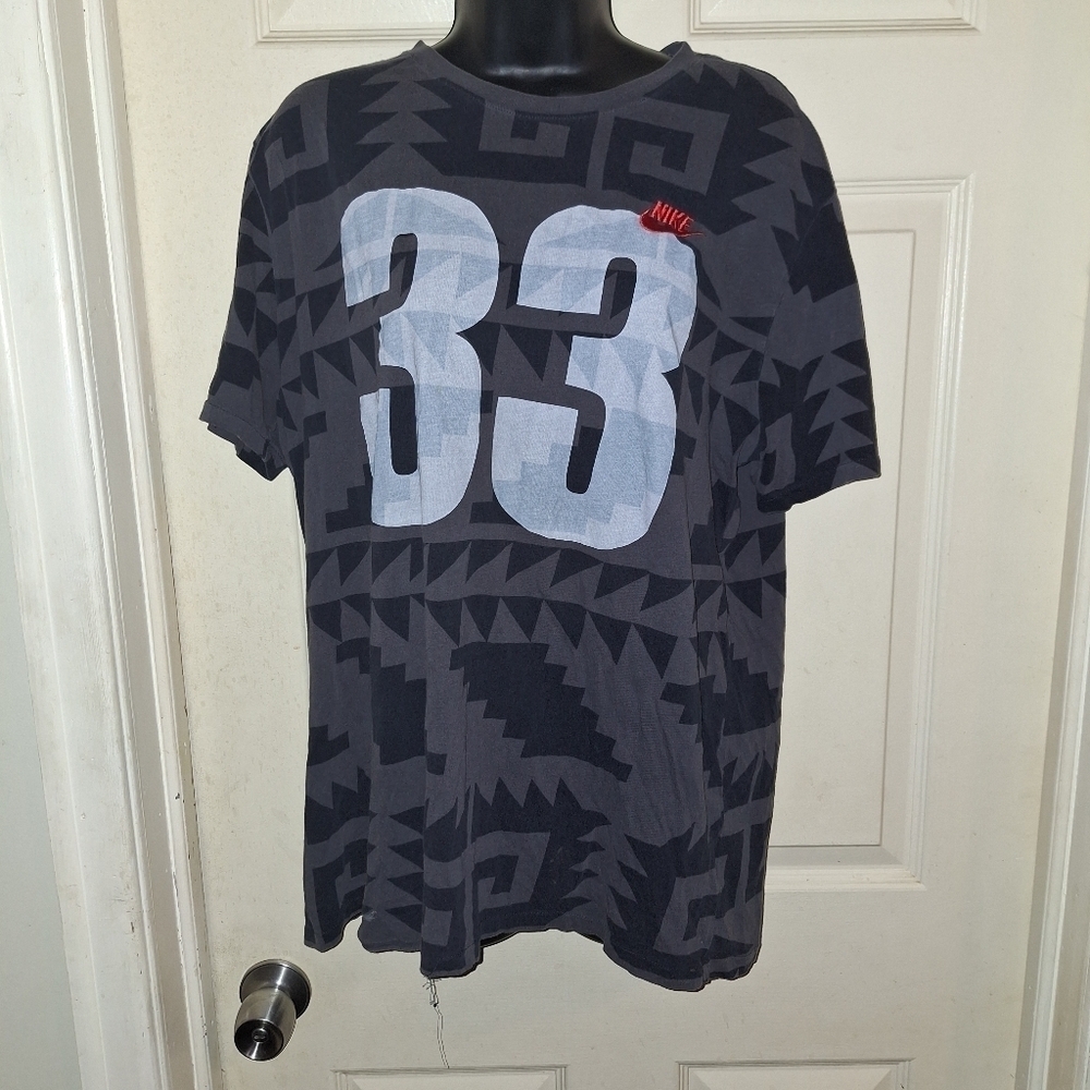Nike number 33 T-shirt XL